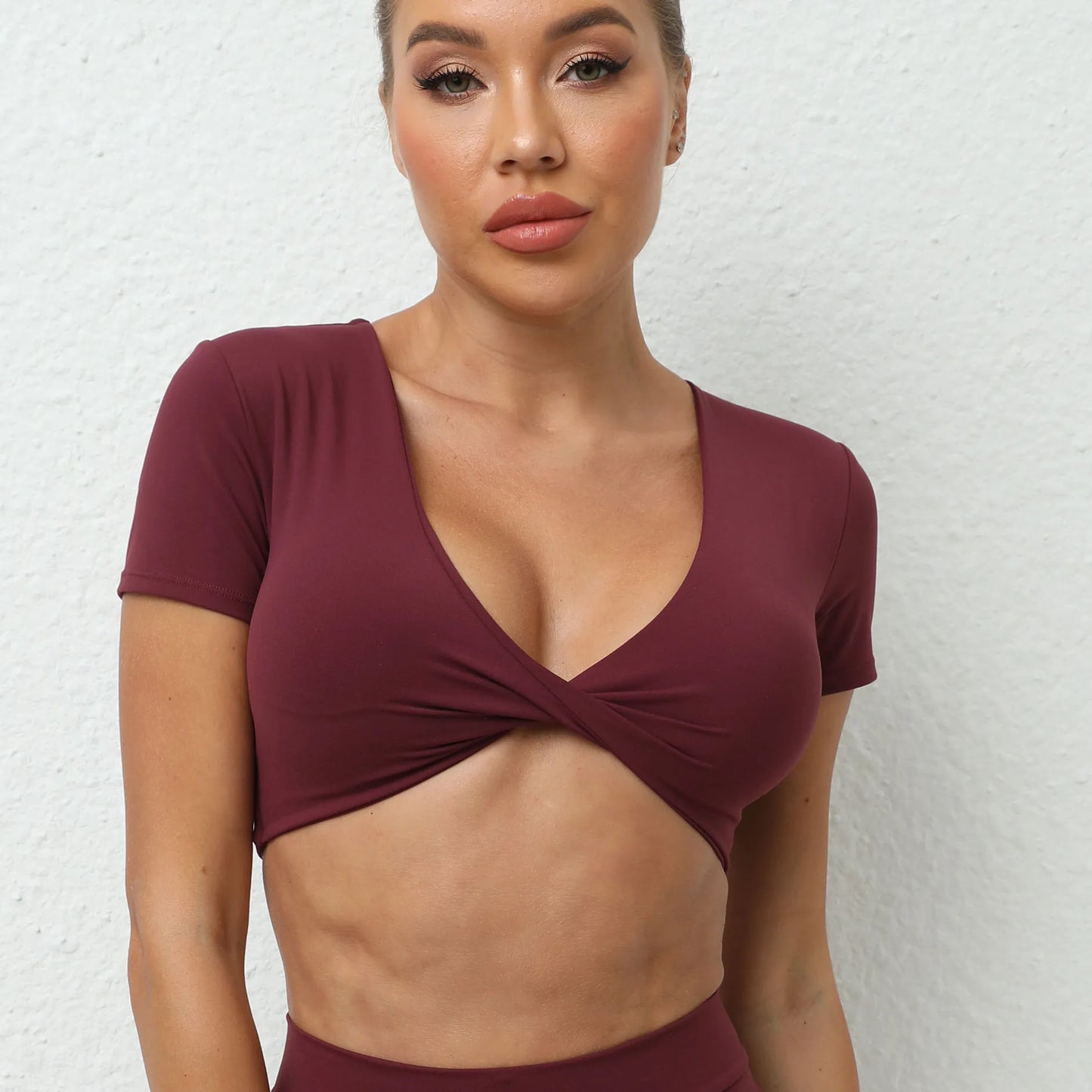 Backless Sports Short Shirts Women Gym Women Fitness Sexy Crop Top Quick-Drying Yoga Clothing Breather Workout Sportswear Women