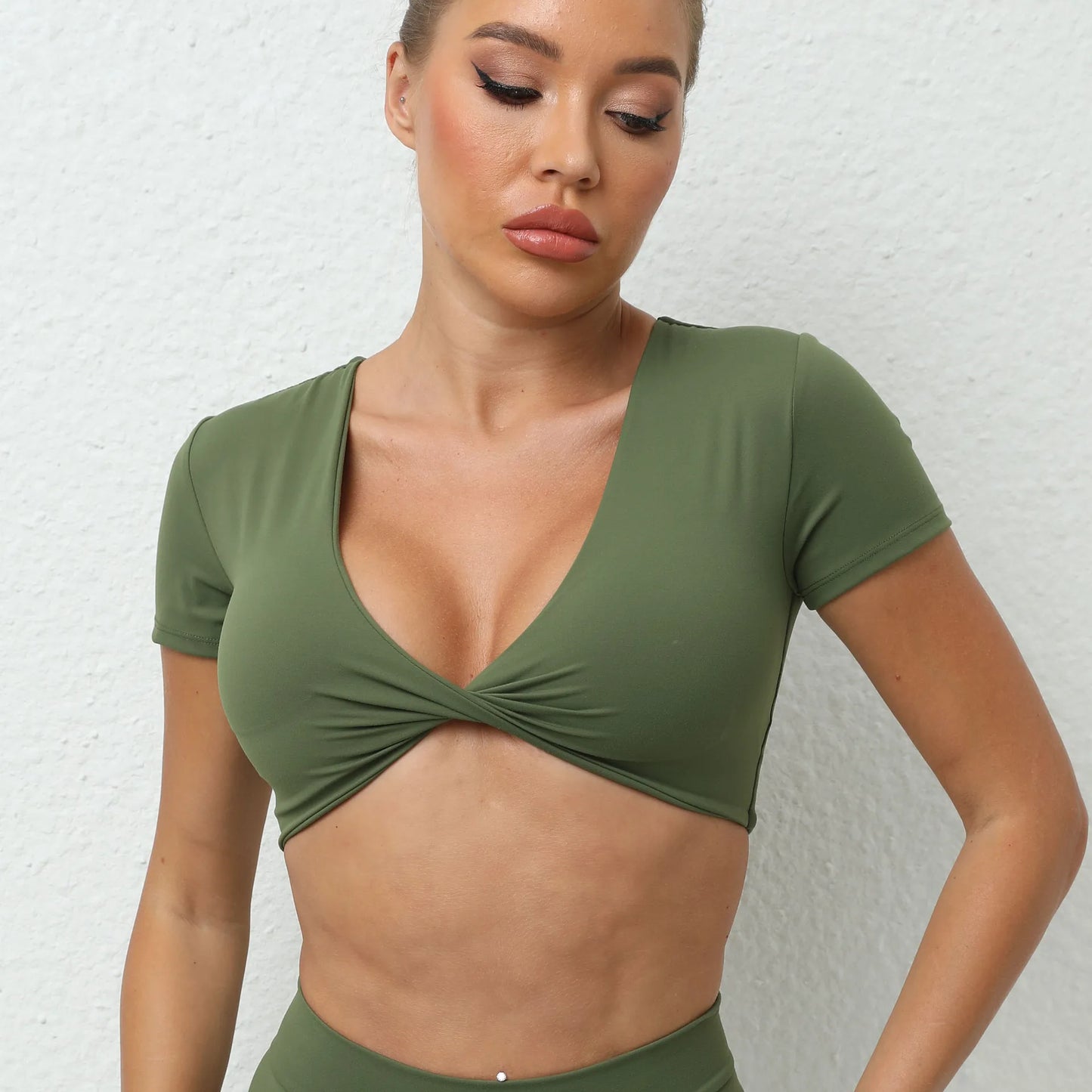 Backless Sports Short Shirts Women Gym Women Fitness Sexy Crop Top Quick-Drying Yoga Clothing Breather Workout Sportswear Women